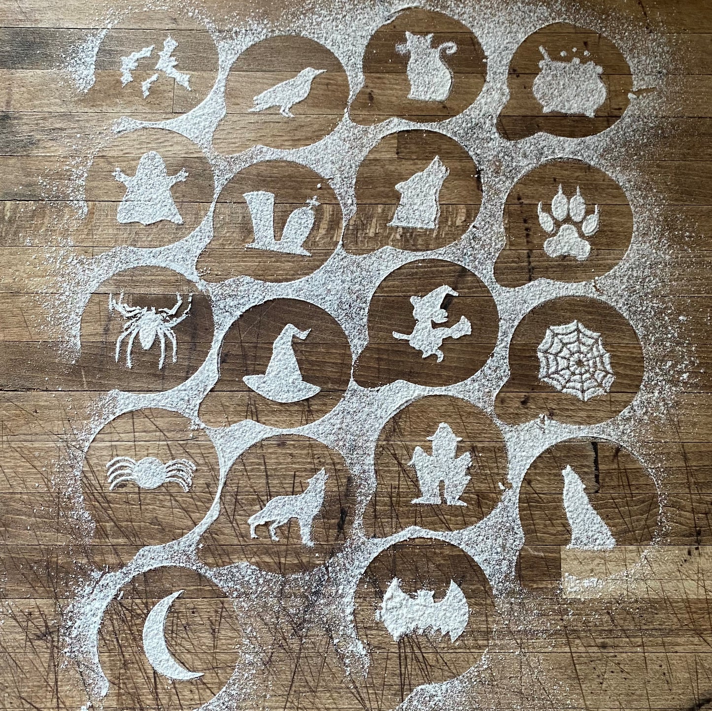 Halloween Fun: Mini Stencil Sets