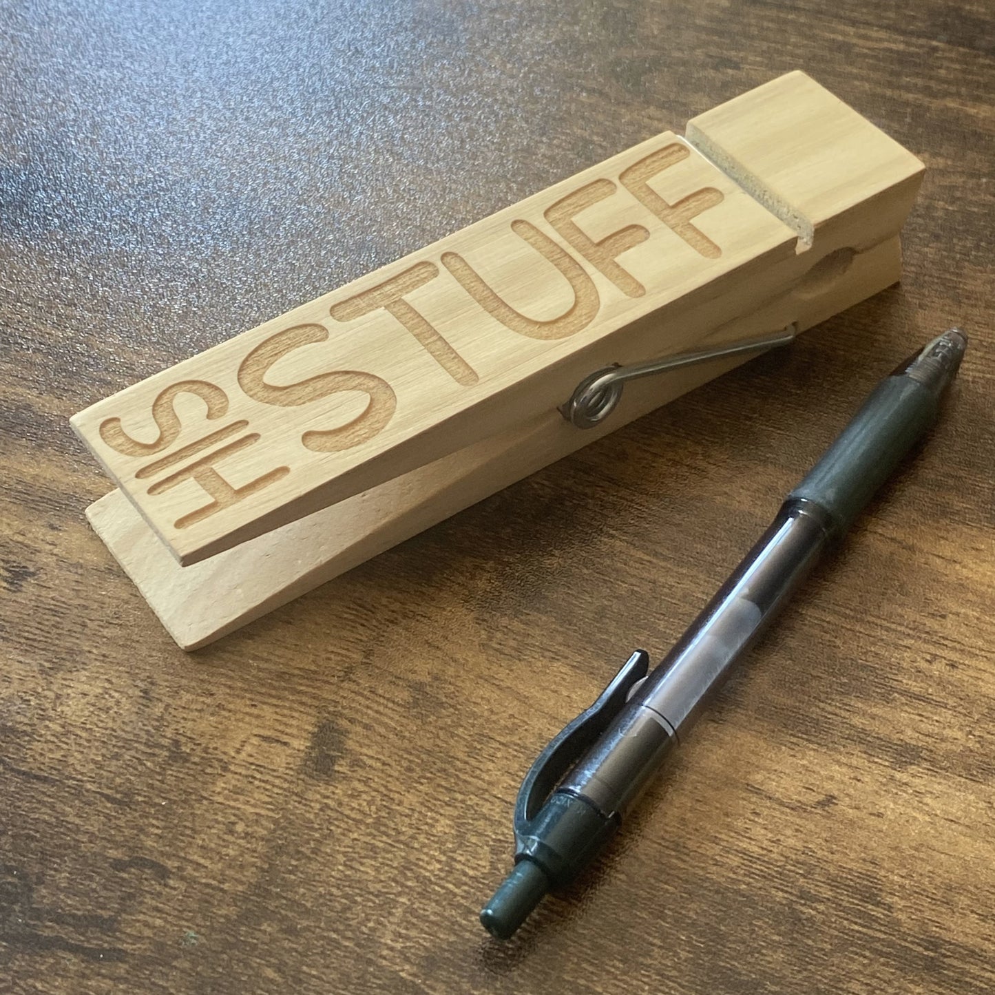 Jumbo Peg on a desk for daily reminders, a pen, and a to-do list in a stylish, organised manner.