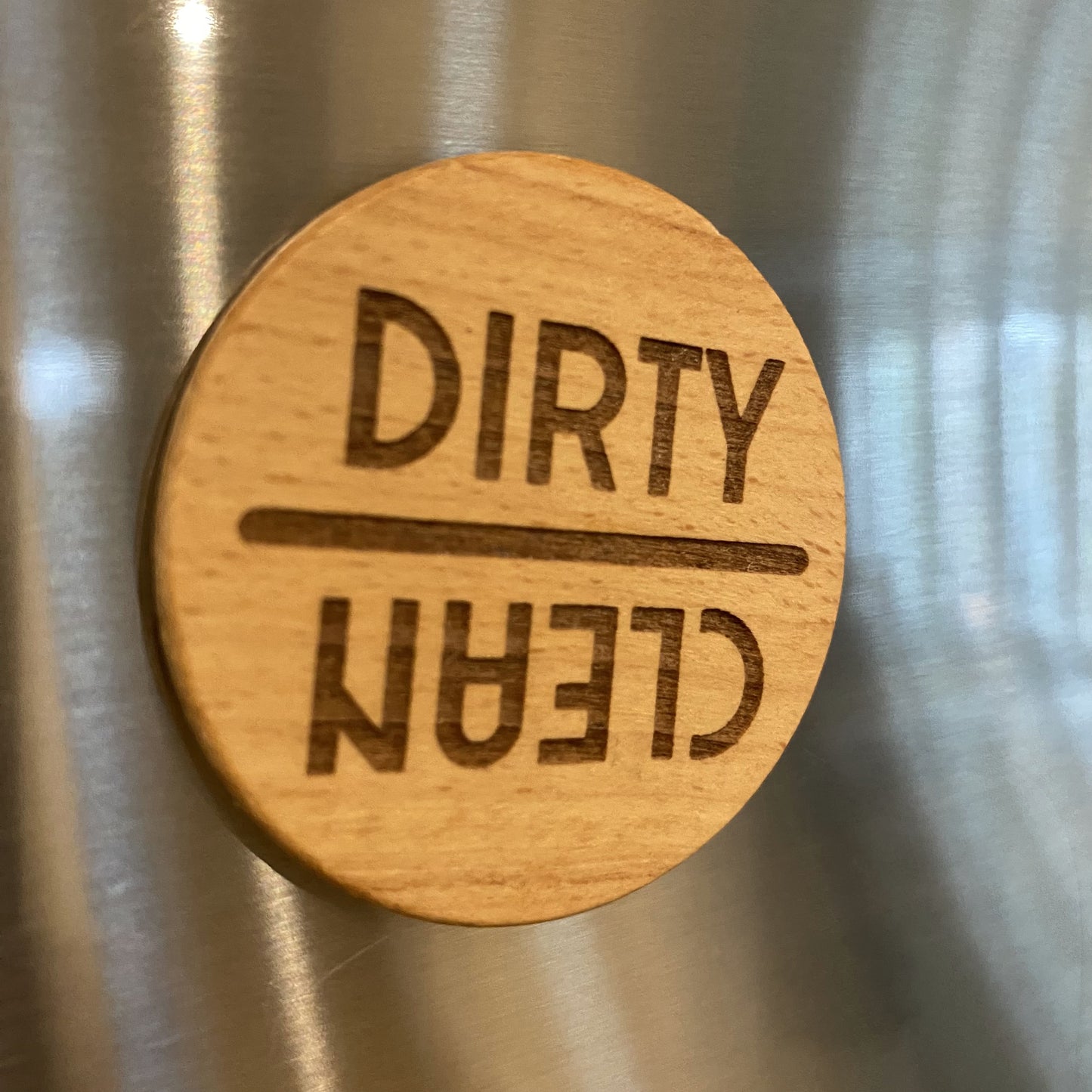 Dirty/clean chore reminder dial – magnetic and functional for dishwashers or laundry use.
